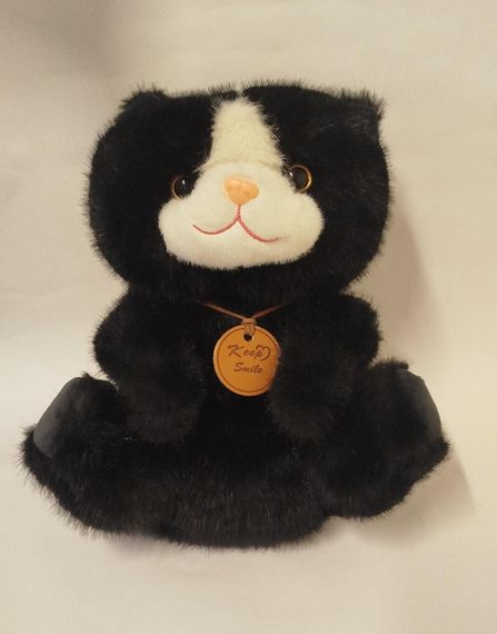 Yumşaq oyuncaq \ Мягкая игрушка \ Soft toys Pişik (qara, boyunbağılı)