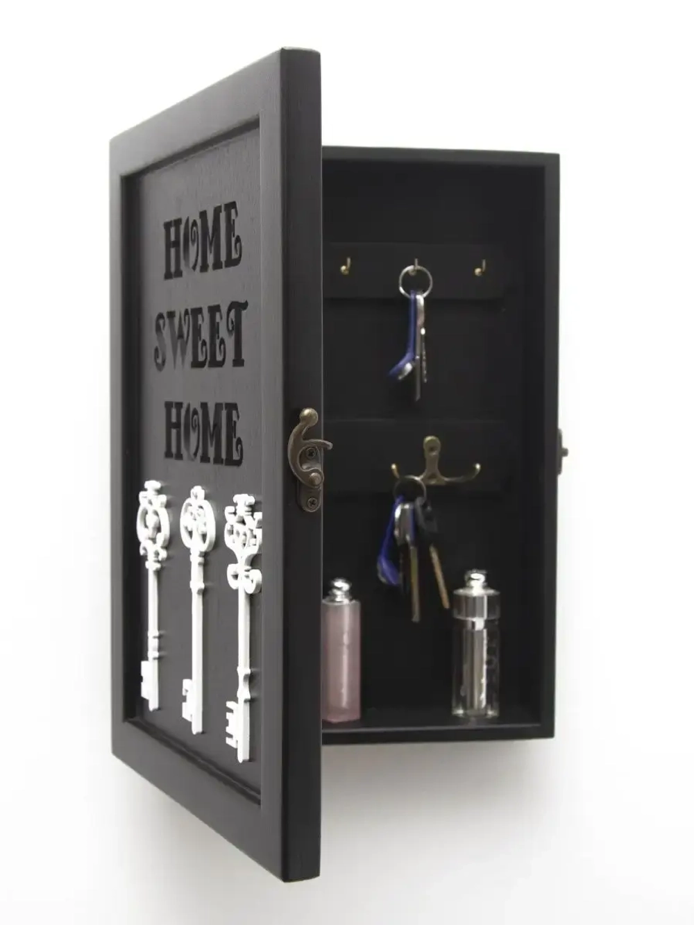 Ключница настенная в прихожую закрытая