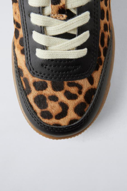 ZARA КРОССОВКИ С АНИМАЛИСТИЧЕСКИМ ПРИНТОМ, КОРИЧНЕВЫЙ