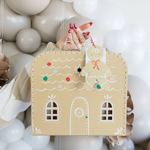 Чемодан "Пряничный" с подарками внутри