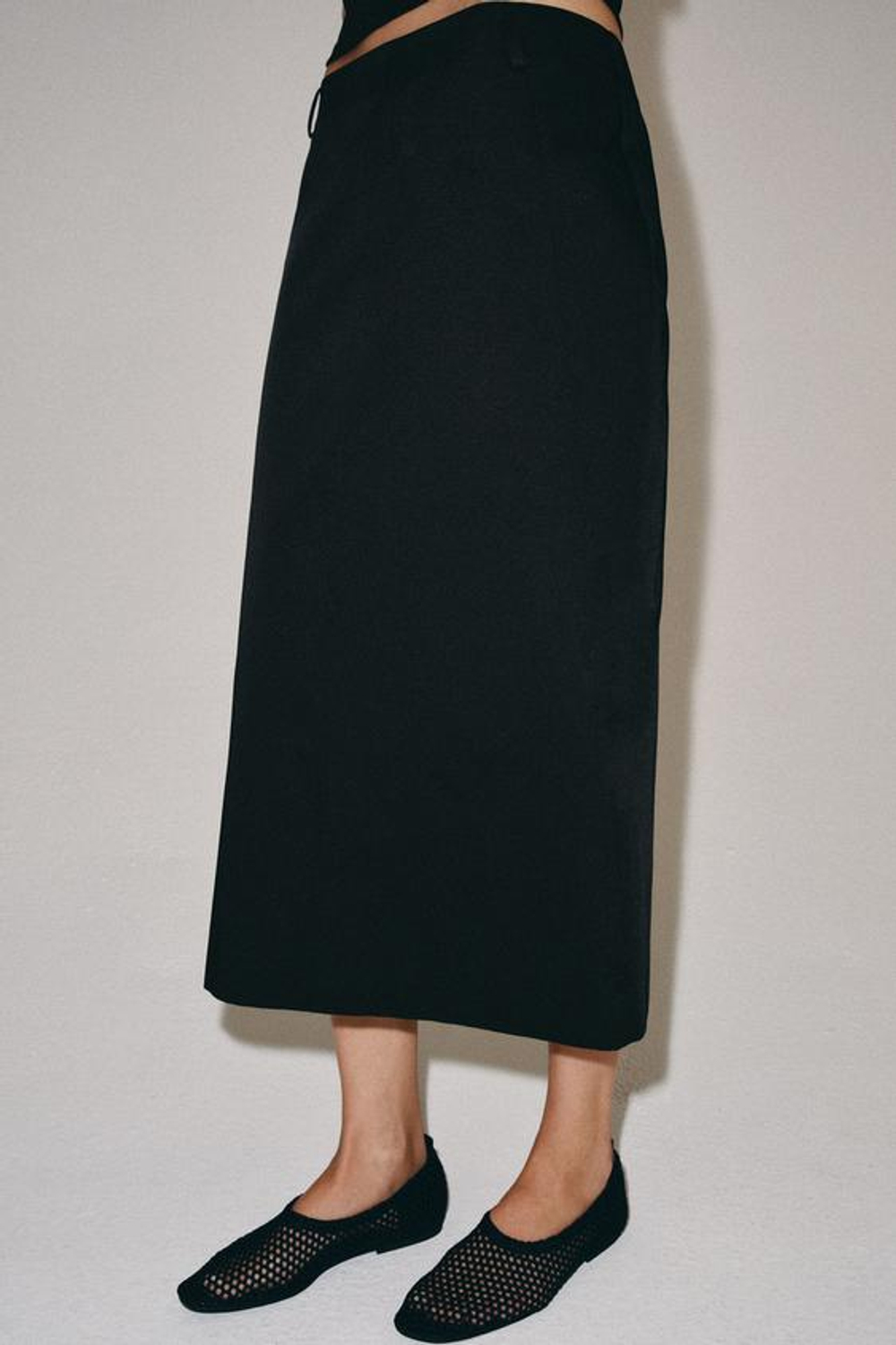 ZARA ЮБКА МИДИ С РАЗРЕЗОМ — ZW COLLECTION, ЧЕРНЫЙ