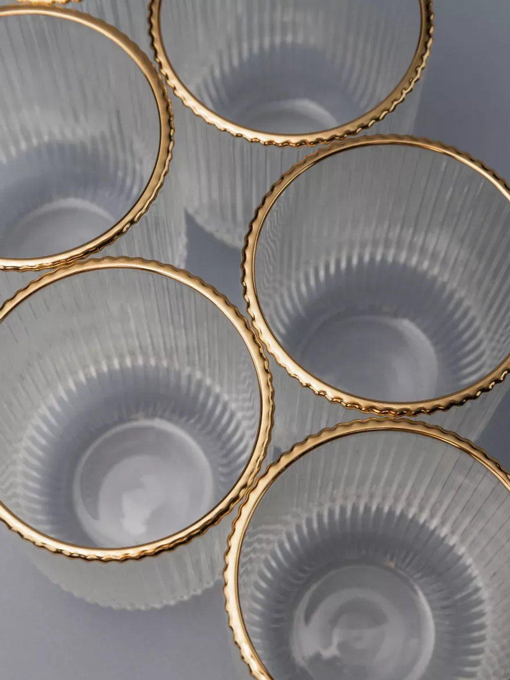 Набор ребристых стаканов для воды, 6 шт. с золотой каймой