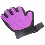 Расческа - перчатка для собак и кошек «ЛАПКИ и ЦАРАПКИ», на липучке, цвет фиолетовый, 23см (подвес)