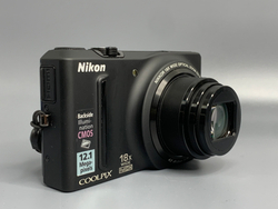 Nikon Coolpix S9100