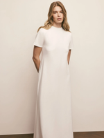 Длинное белое платье с коротким рукавом Pure Essence