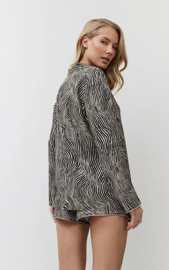 LINNA Пижама женская с шортами