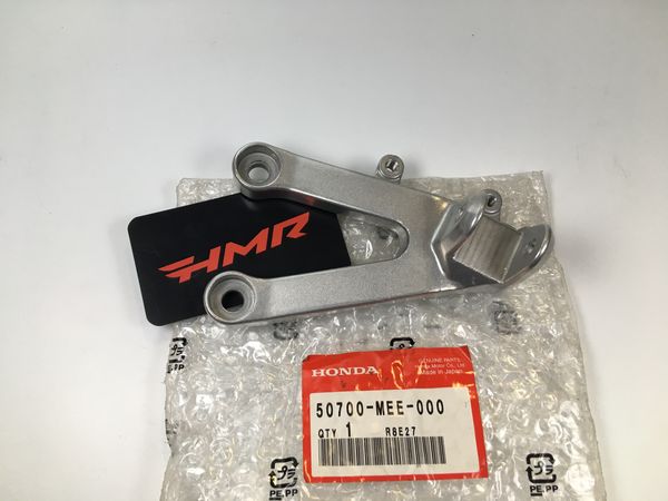 Honda Кронштейн водительской подножки левый CBR 600 RR 03-04 50700-MEE-000