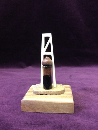 Сувенир "Нефтяная вышка", цевка, нефть