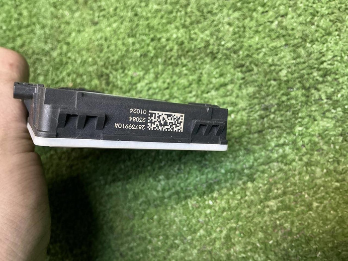 Датчик слепых зон левый VW Touareg 3 (2018-н.в.)