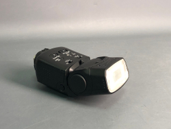 Canon Speedlite 320EX
