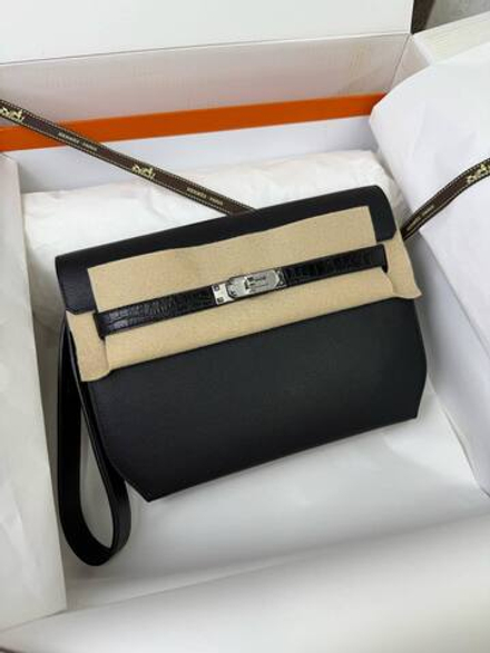 Сумка-мессенджер Hermes вставка из кожи крокодила