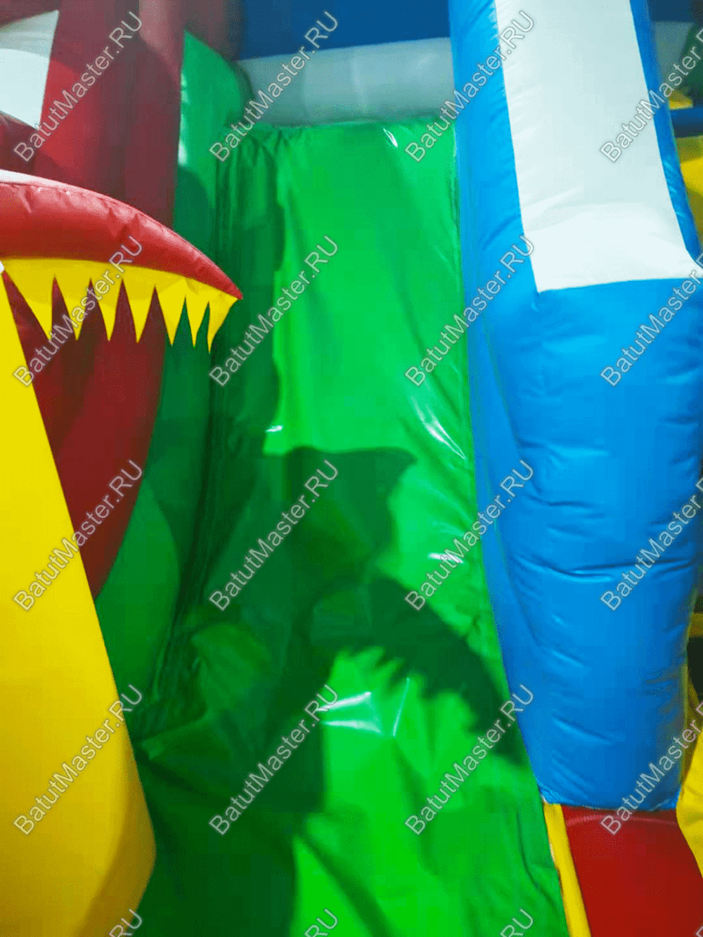 Коммерческий батут "Белый клык" с механизированной головой, цвет красно-желтый, 6х5х4 м