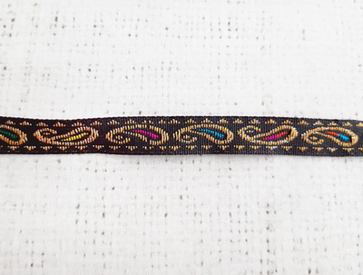 Лента жаккардовая, ш. 1,1 см.