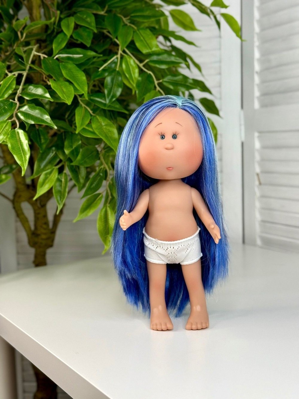 Кукла Nines виниловая 30см MIA без одежды (3000W15A2)