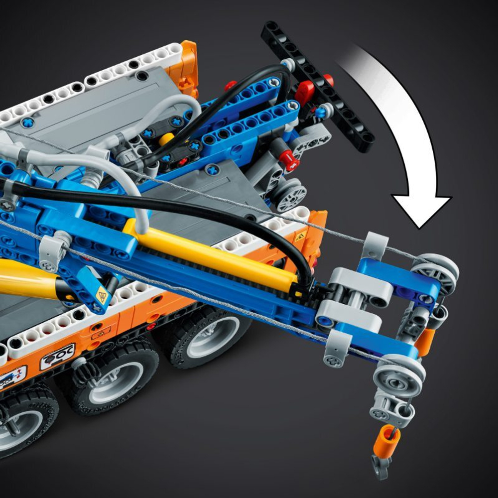 Конструктор LEGO Technic Тяжелый грузовик с прицепом 42128