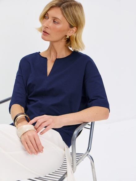 Плотная футболка из футера 2-нитки с V-вырезом HIGH TEMP