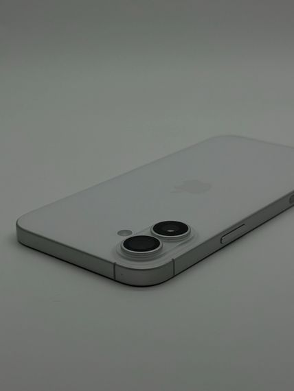 iPhone 16 Plus 128Gb White