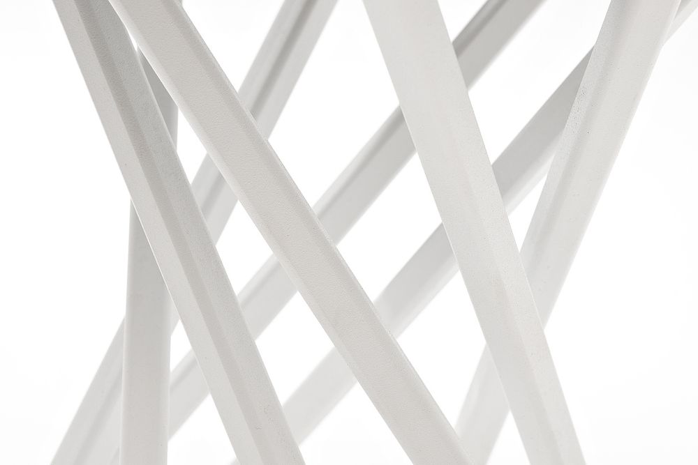 "Сантьяго" журнальный стол из HPL круглый Ø40 H55, каркас из стали белый, цвет столешницы "молочный"