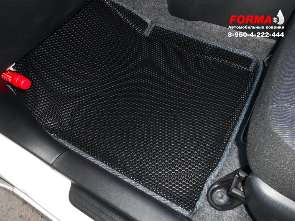 Toyota Probox (09.2014 - н.в.) 2WD, правый руль