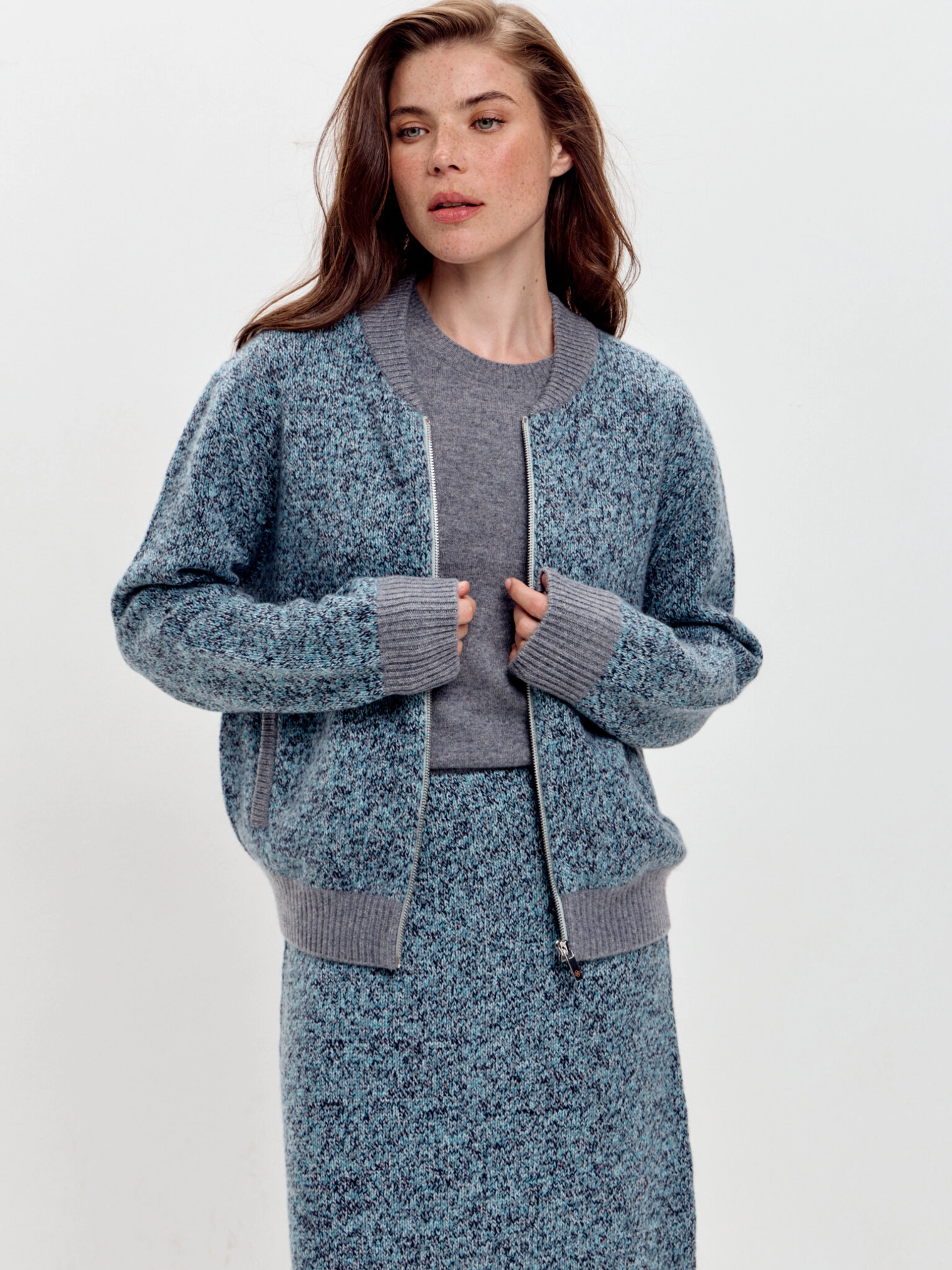 Кашемировый бомбер