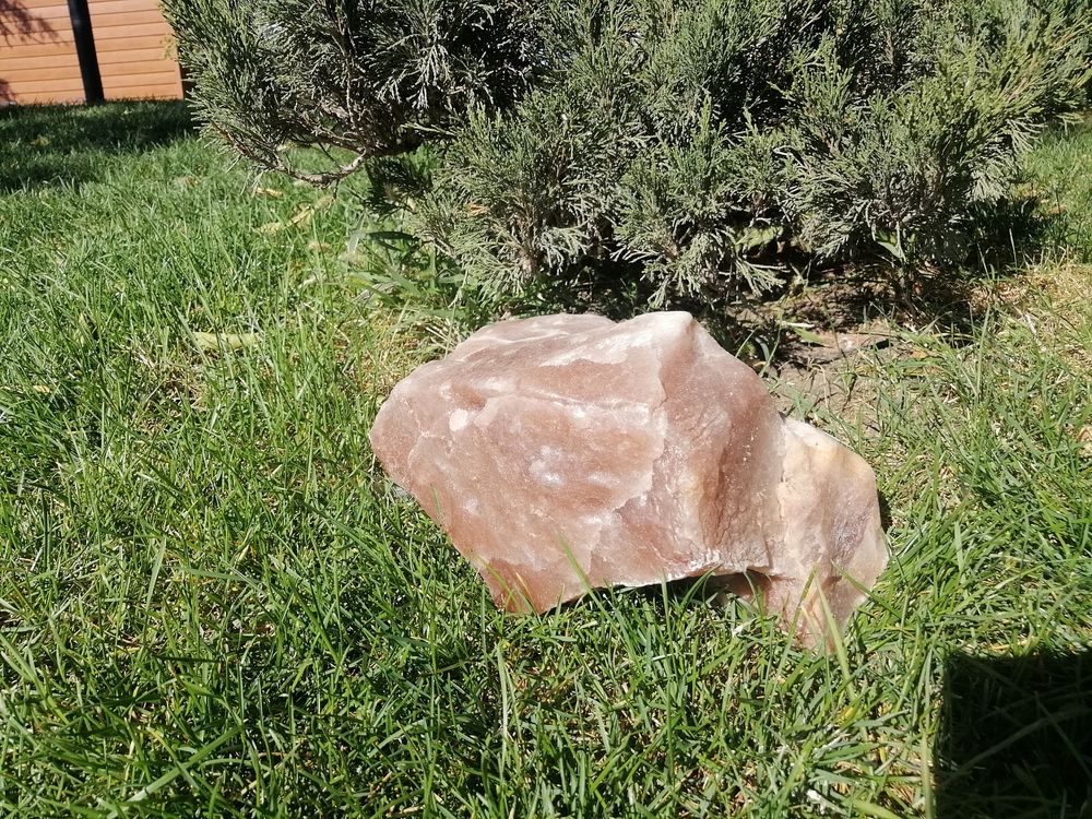 Соль лизунец гималайская каменная на веревке