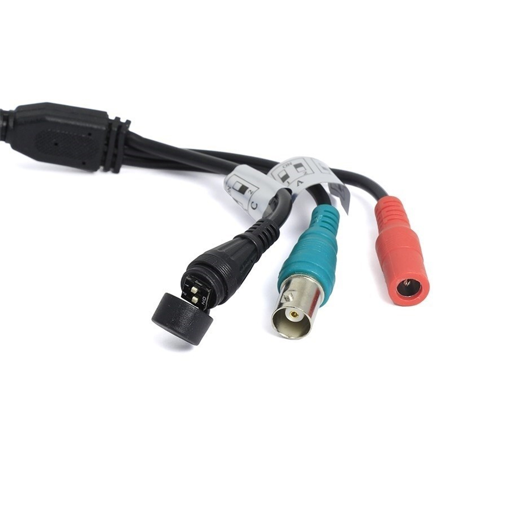 AC-HDV202 (2,8) Купольная мультиформатная камера