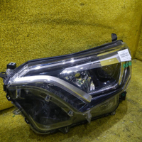 Фара левая Toyota Rav 4 CA40 (2015-2019) LED