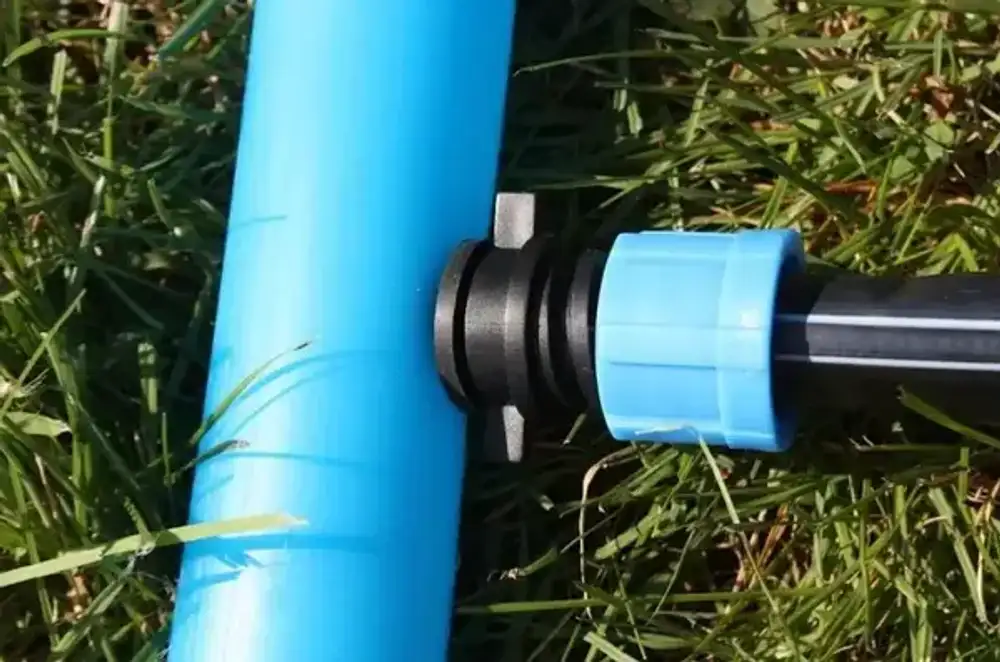 Фитинг стартовый для капельной ленты с резинкой 16мм