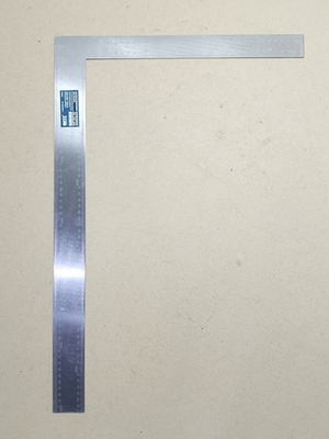 Угольник слесарный цельно-металлический рифленая шкала 400 х 600 мм