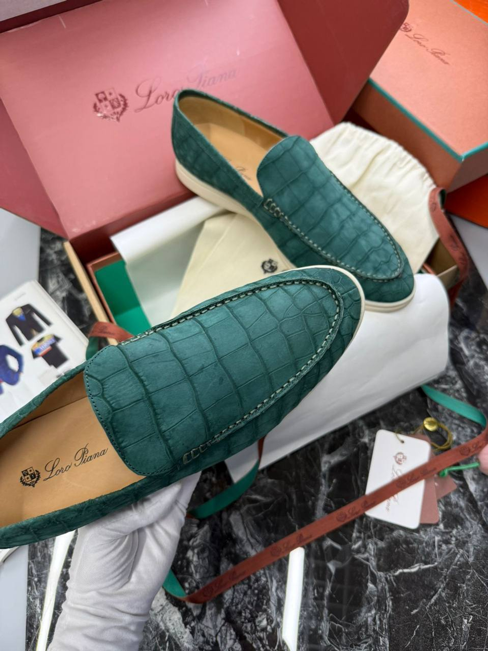Лоферы Loro Piana кожи крокодила