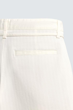 ZARA ШОРТЫ RELAXED FIT СО СКЛАДКАМИ, ЭКРЮ