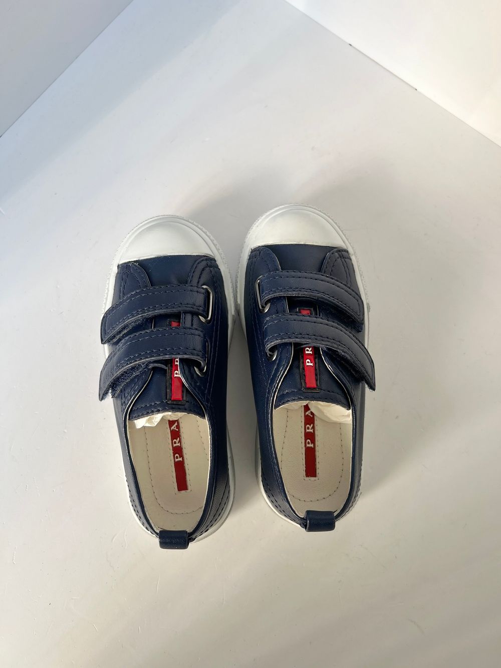 Кеды кожаные Prada новые, 24