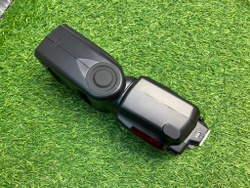 Nikon Speedlight SB-900
