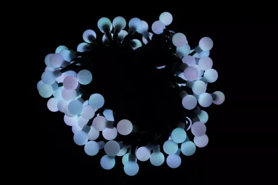 Светодиодная нить шарики с пультом 11,5 м., 220V, 96 разноцветных LED ламп, диаметр шарика 1.6 см, белый провод, Winner Light (m.01.5W.96-1.6ball)