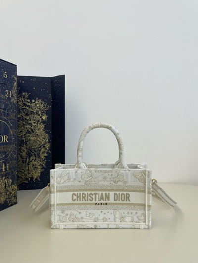 Christian Dior Mini Book Tote 21 cm