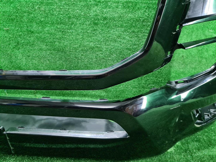 Бампер передний Toyota Land Cruiser 300 (2021-н.в.)