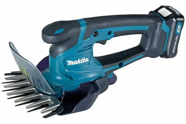 Аккумуляторные ножницы для травы Makita CXT UM600DWAE