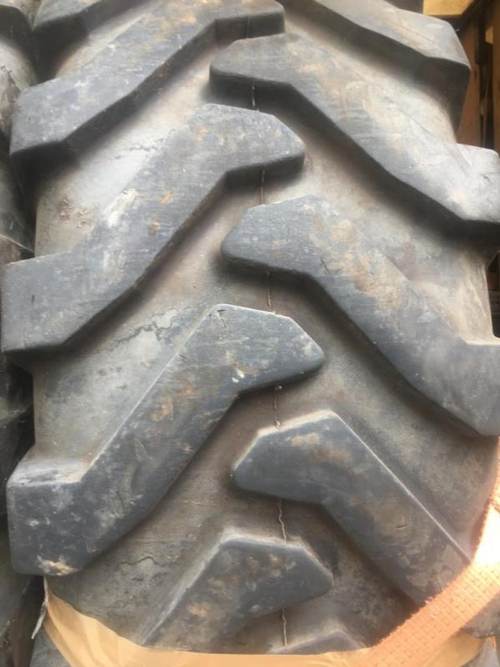 18,4-26 (480/80-26) 321 PLUS cat.no 32122005AL-IG (нс 12) 156A8 Alliance б/у