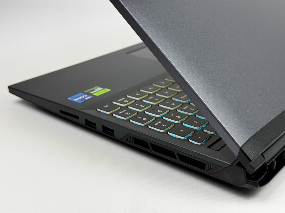 Игровой ноутбук Mechrevo Intel Core i7-12800HX / RTX 4070 8GB / 16GB / 1TB / 2.5K / 165Hz / Win11 / Русско-Английская клавиатура