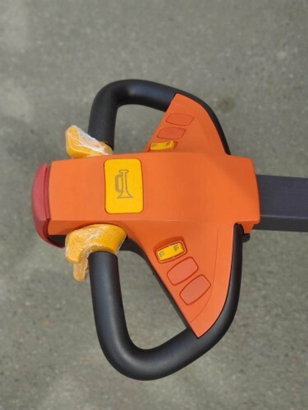 Самоходный подъемник ножничного типа GROST Tower Drive 500-7 с выдвижной платформой, аккумуляторный 212424