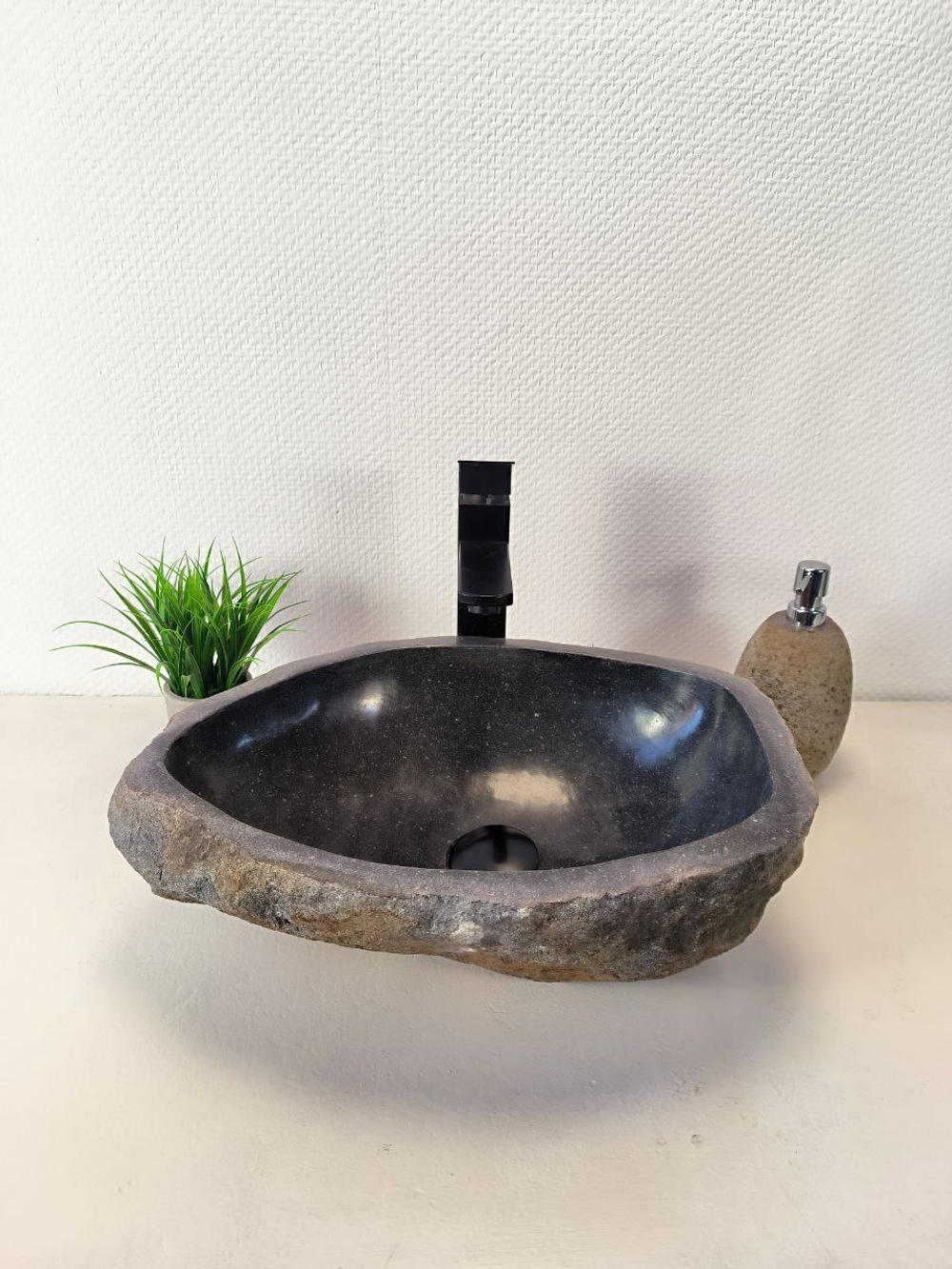 Раковина из речного камня RS-65962 45х34х15 из натурального камня