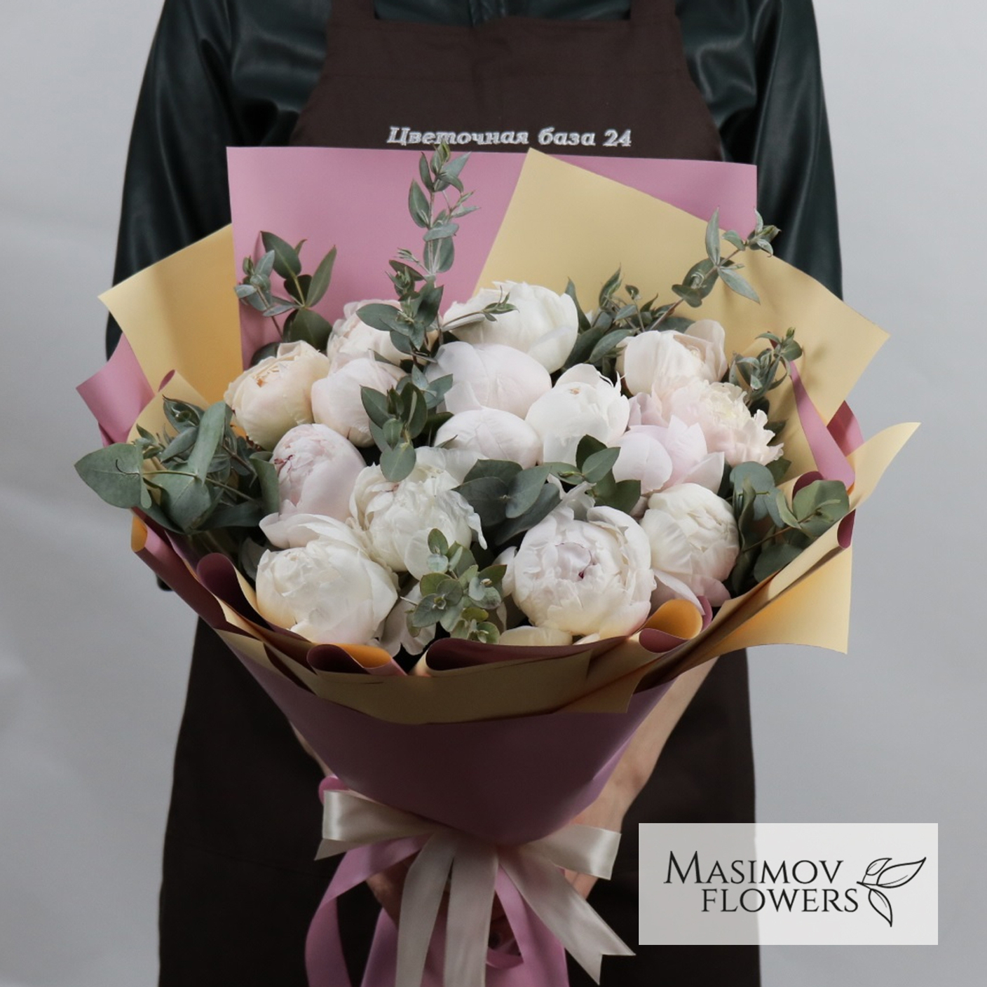 Цветы на Последний звонок и выпускной 2026: как выбрать букет, который запомнится навсегда