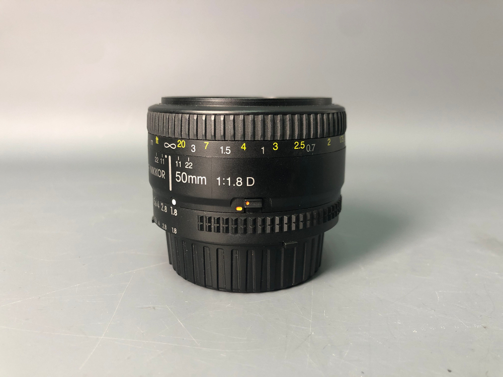 Nikon 50mm f/1.8D AF Nikkor.