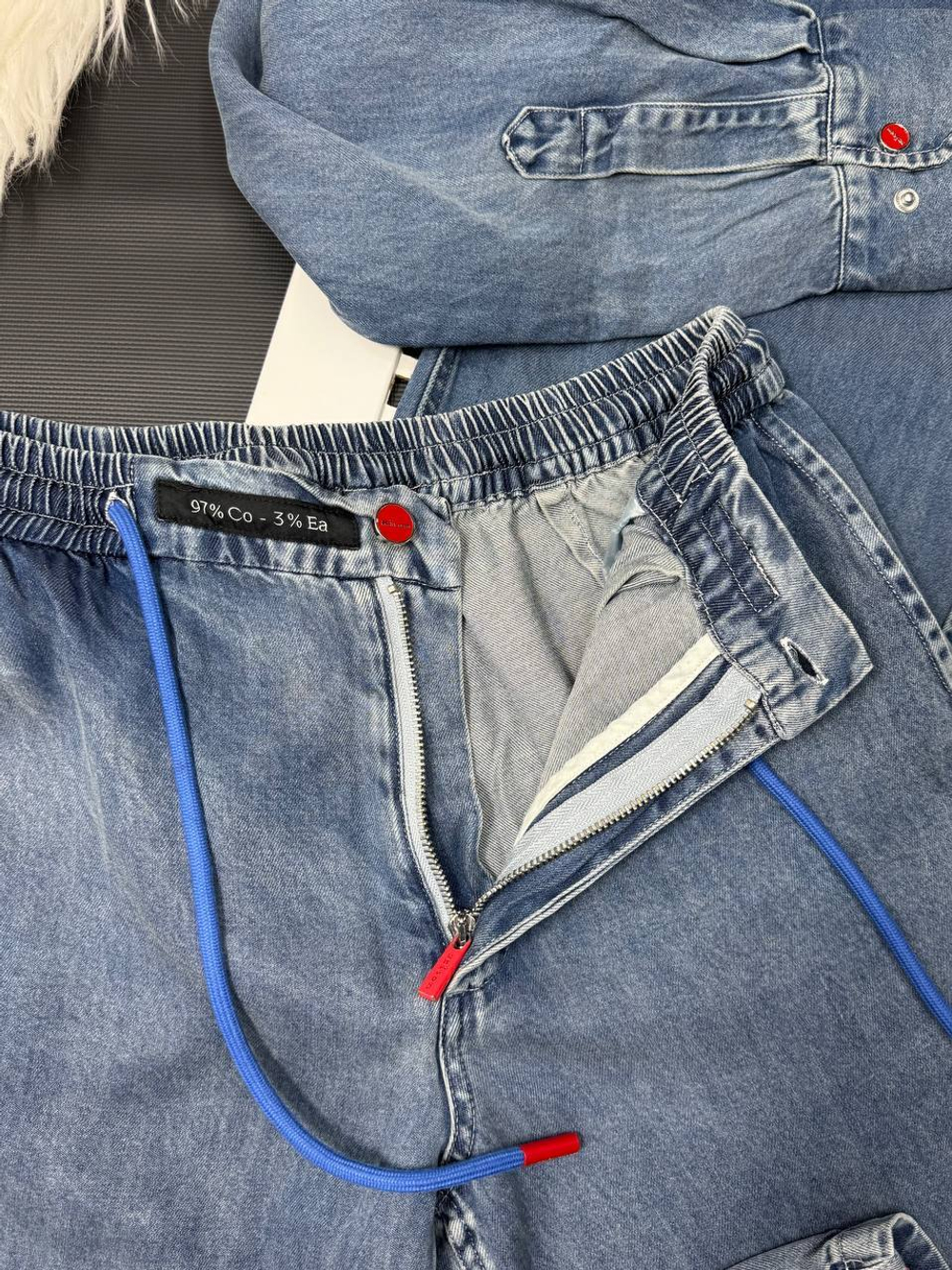 Джинсовый костюм Kiton