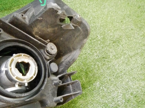 Фара правая Suzuki Vitara 2 (2014-2019) галоген