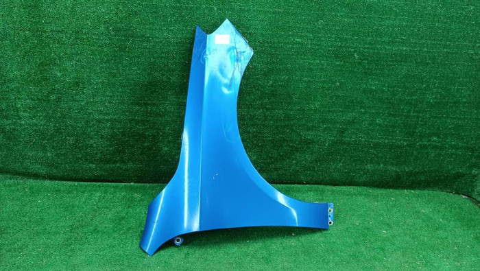 Крыло переднее правое Mercedes A W176 (2012-2018)