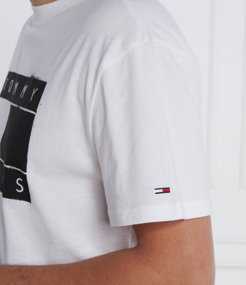 Футболка TJM CLSC SPRAY FLAG Tommy Jeans - белый(DM0DM17715)