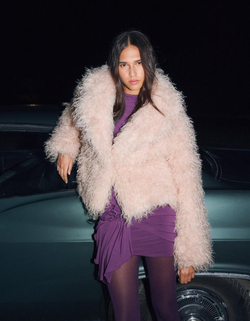 BERSHKA Шуба из искусственного меха, розовый