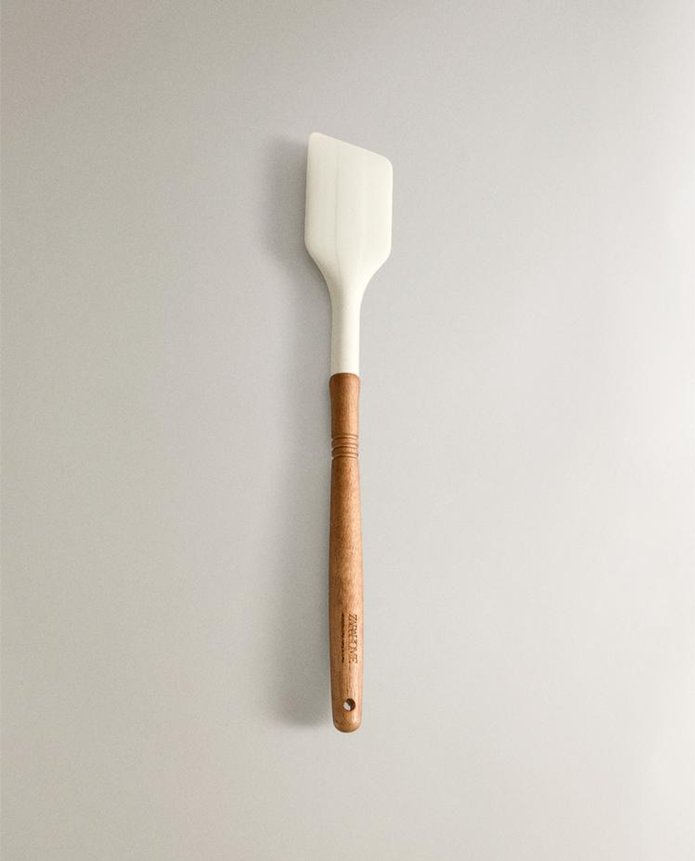 ZARA HOME ЛОПАТКА ИЗ СИЛИКОНА И ДЕРЕВА, КРЕМОВЫЙ