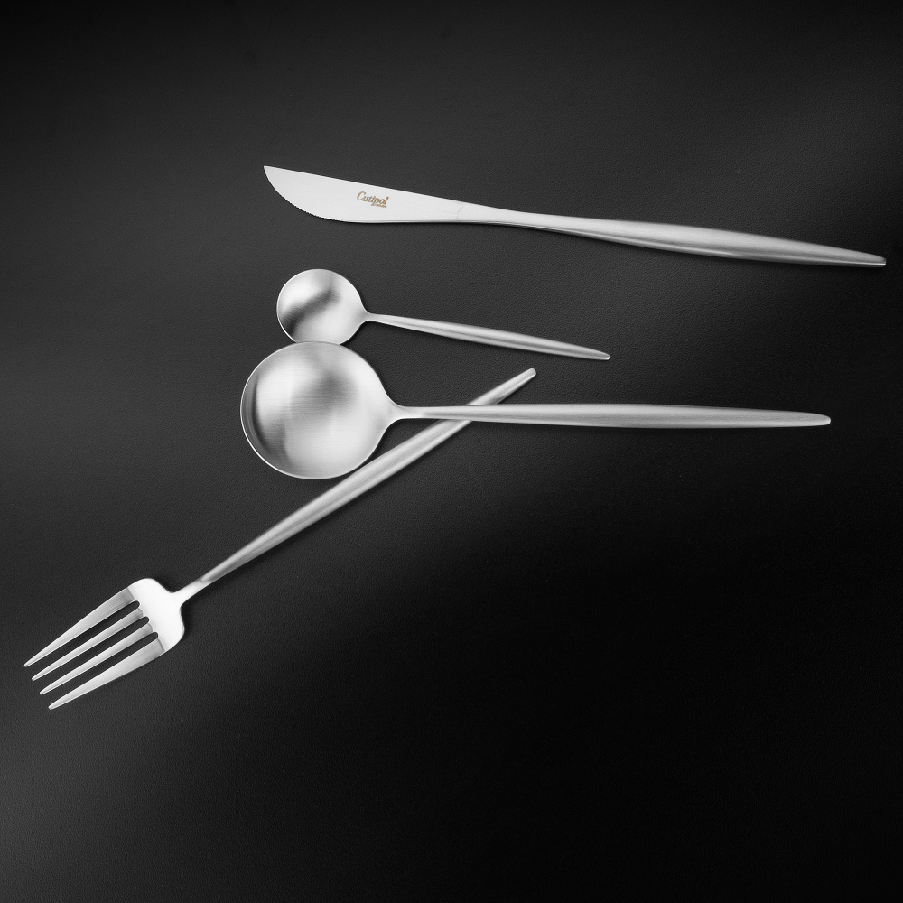 Набор столовых приборов на 6 персон 24 предмета Cutipol Moon matte в подарочной упаковке